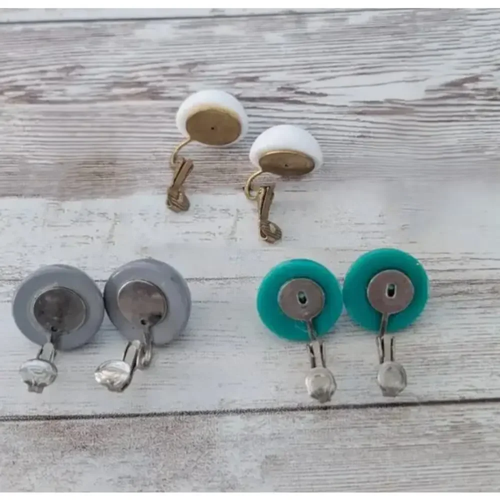 Bundle of 3 Vintage Clip On Earrings - Retro - White, Green, Grey